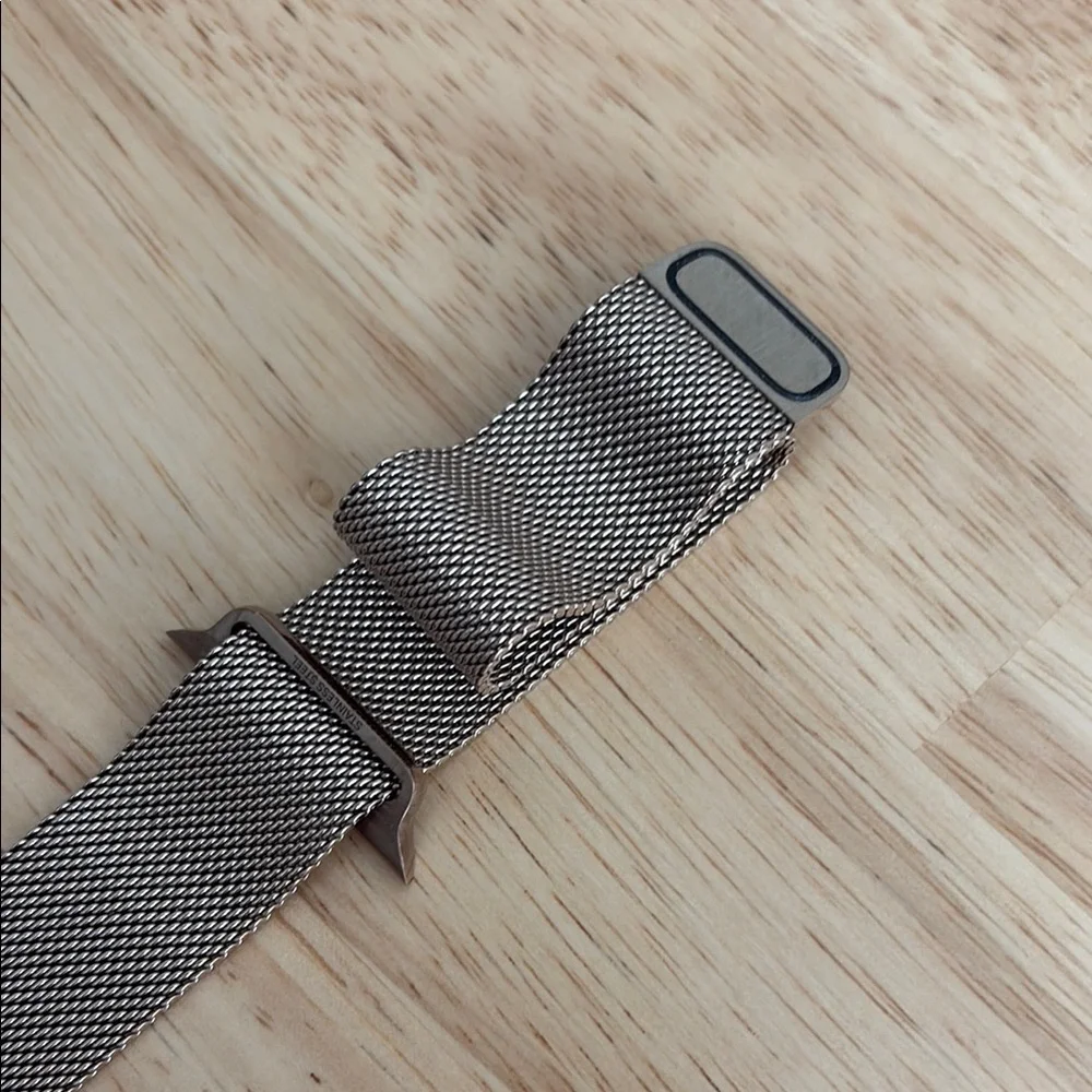 Apple Gold Mesh Watch Band